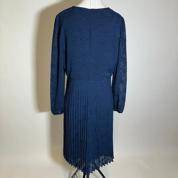 NWT Nanette Lepore Navy Blue Long Sleeve Bella Dobby Dress Pleats Womens Size 12 - Picture 8 of 12